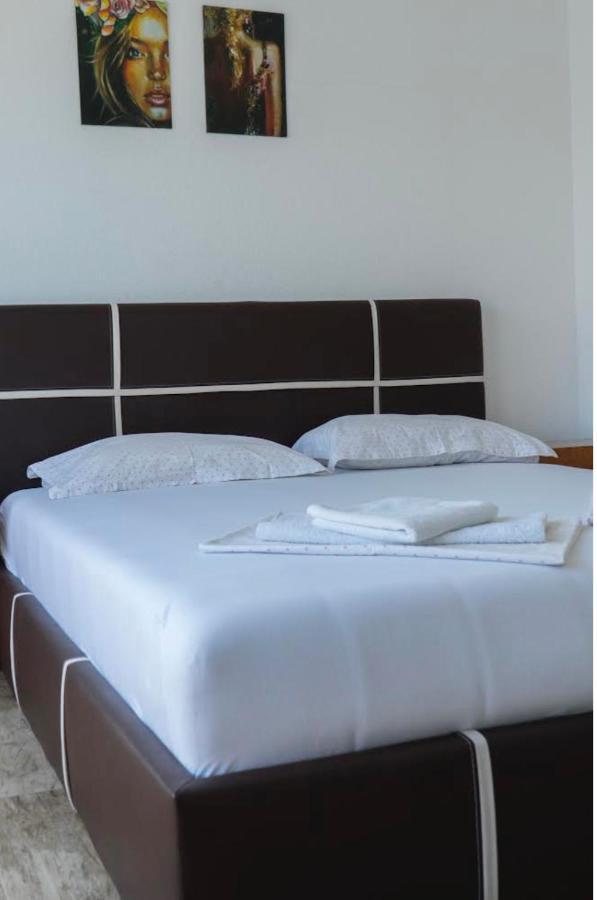 Franovic Apartments Tivat Dış mekan fotoğraf
