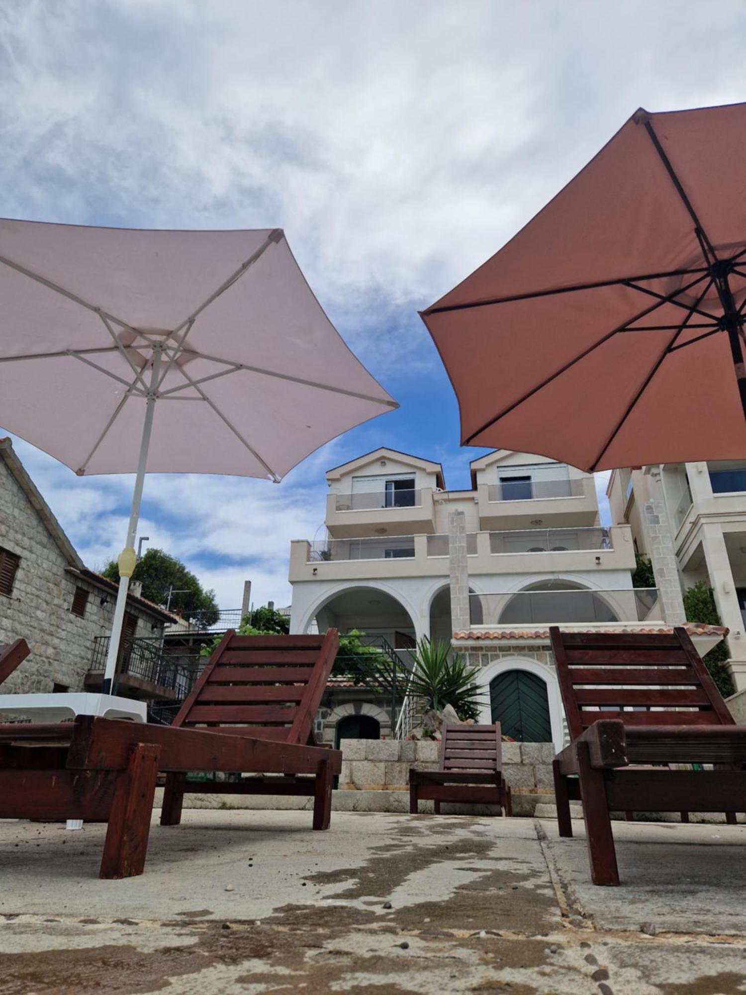 Franovic Apartments Tivat Dış mekan fotoğraf