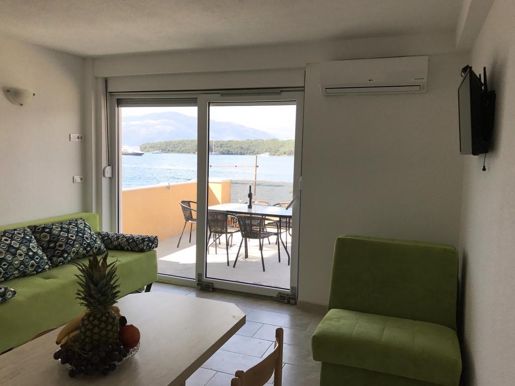Franovic Apartments Tivat Dış mekan fotoğraf
