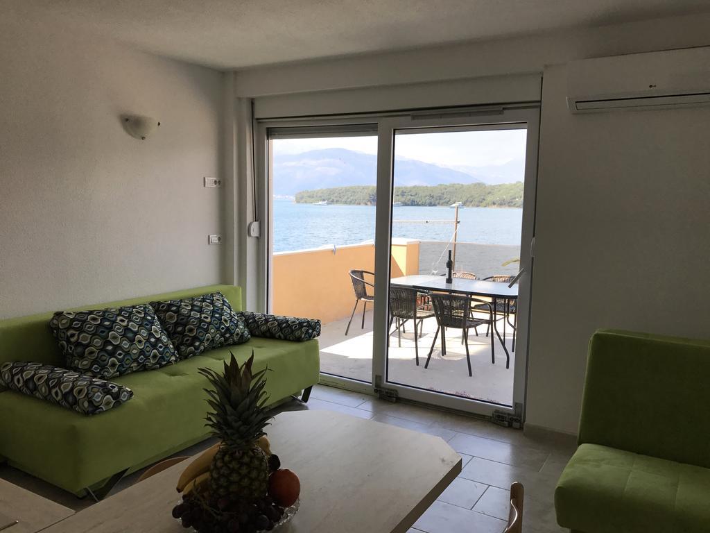 Franovic Apartments Tivat Dış mekan fotoğraf
