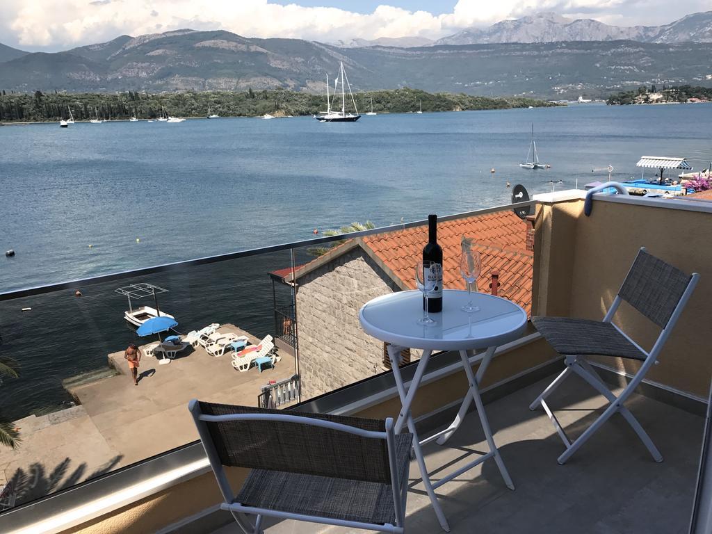 Franovic Apartments Tivat Dış mekan fotoğraf
