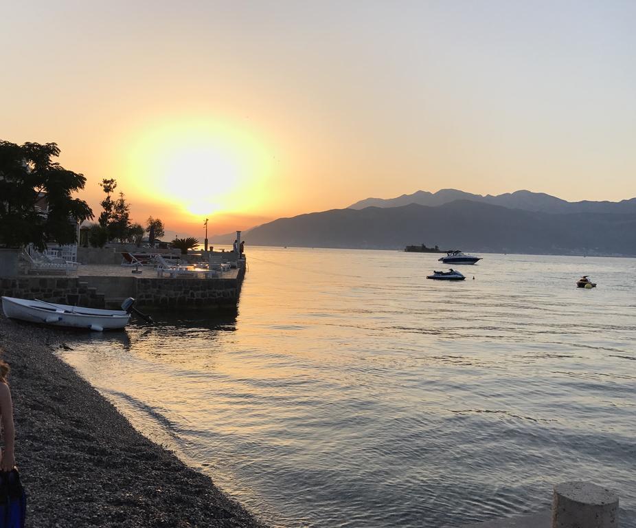 Franovic Apartments Tivat Dış mekan fotoğraf