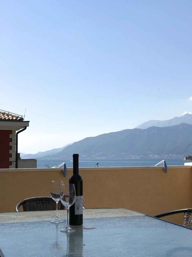Franovic Apartments Tivat Dış mekan fotoğraf
