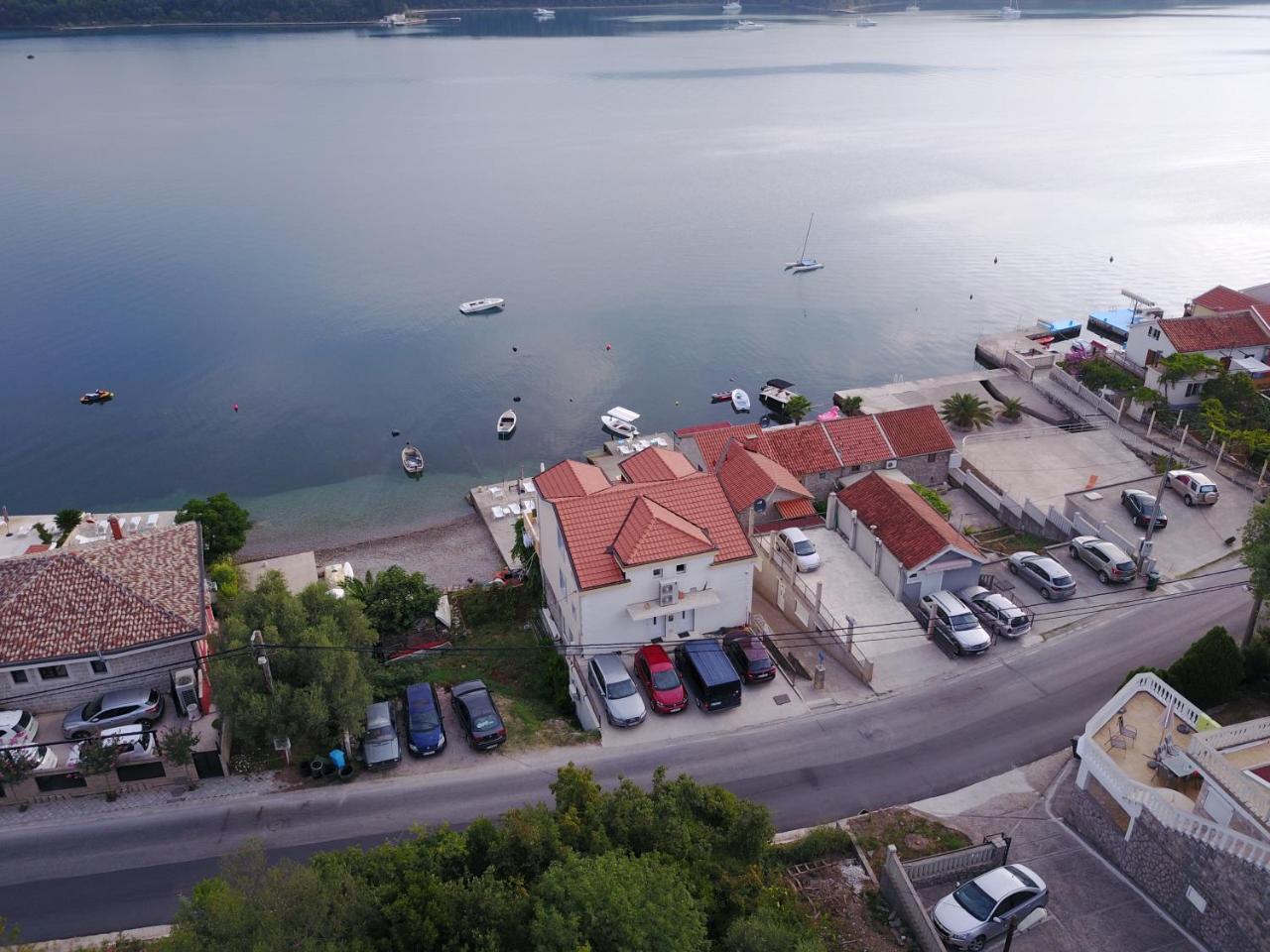 Franovic Apartments Tivat Dış mekan fotoğraf